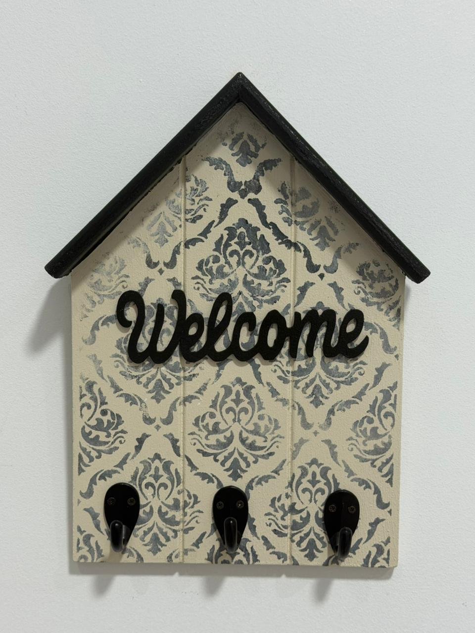 key wall chain